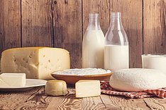 Produktion und Pro-Kopf-Verbrauch von Milch, Käse und Butter nehmen ab